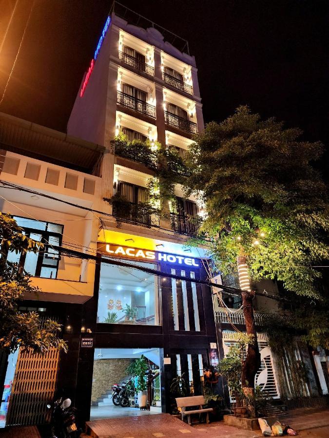 라카스 호텔 꾸이년 퀴논 외부 사진